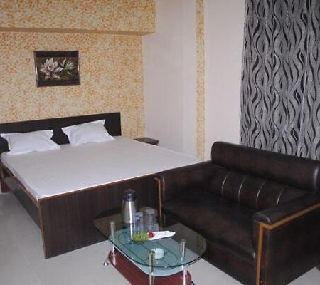 Hotel Surya Jumri Tilaiya Luaran gambar